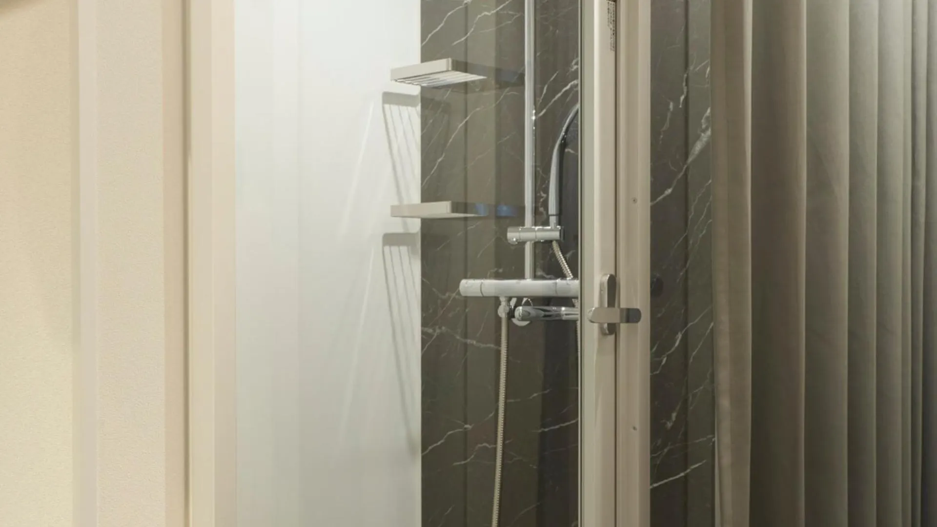 Hotel Cross Life Hakata Yanagibashi Fukuoka  3*, Fukuoka (Fukuoka) Giappone